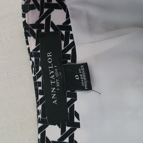Ann Taylor Size 0 Skirt - Picture 4 of 4
